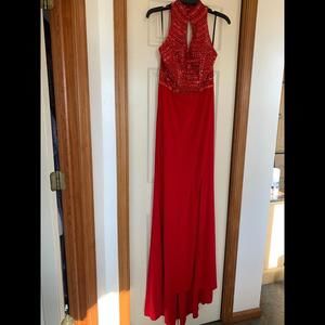 Mascara London Womens Jeweled Key Hole Neck Sleeveless Evening Gown Red Size 8